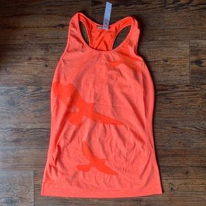 Oiselle Flyte tank snap size M